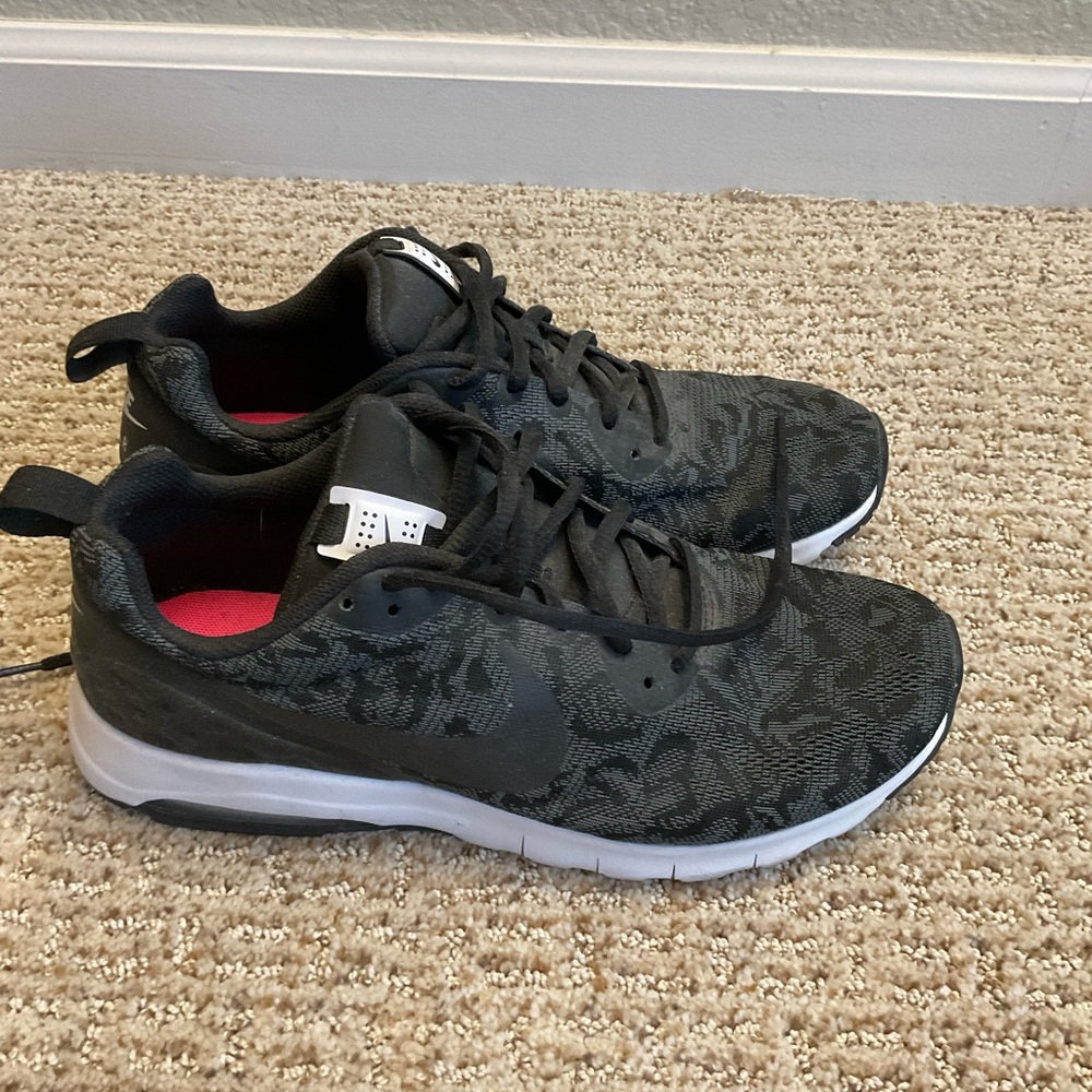 Nike Air Black Lace Print Sneakers Size 10